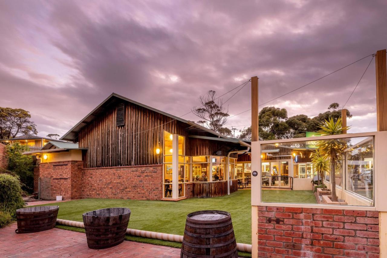 Big4 Iluka On Freycinet Hotel โคลส์เบย์ ภายนอก รูปภาพ